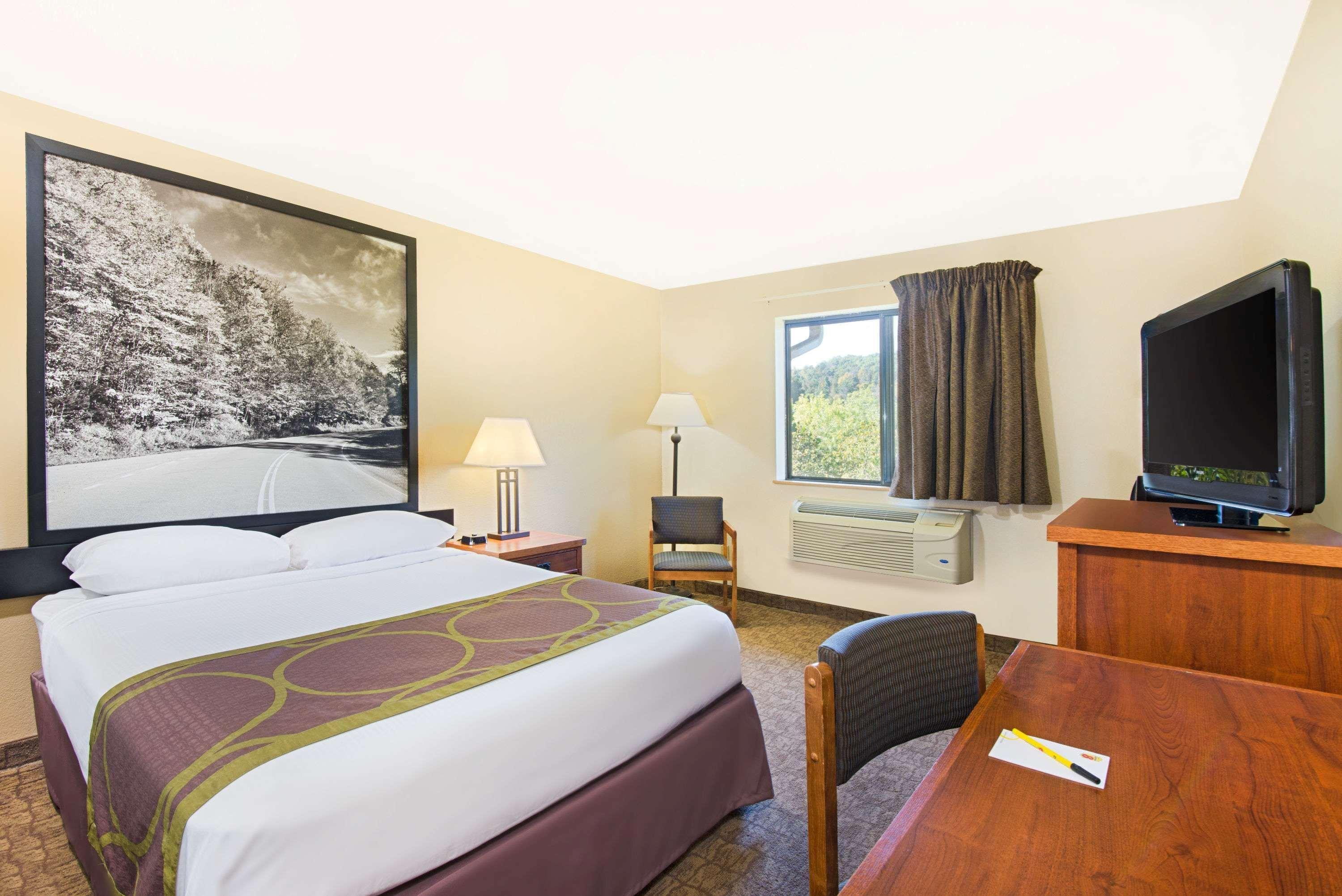 ซูเปอร์ 8 บาย วินด์แฮม ริปลีย์ Hotel Ripley ภายนอก รูปภาพ