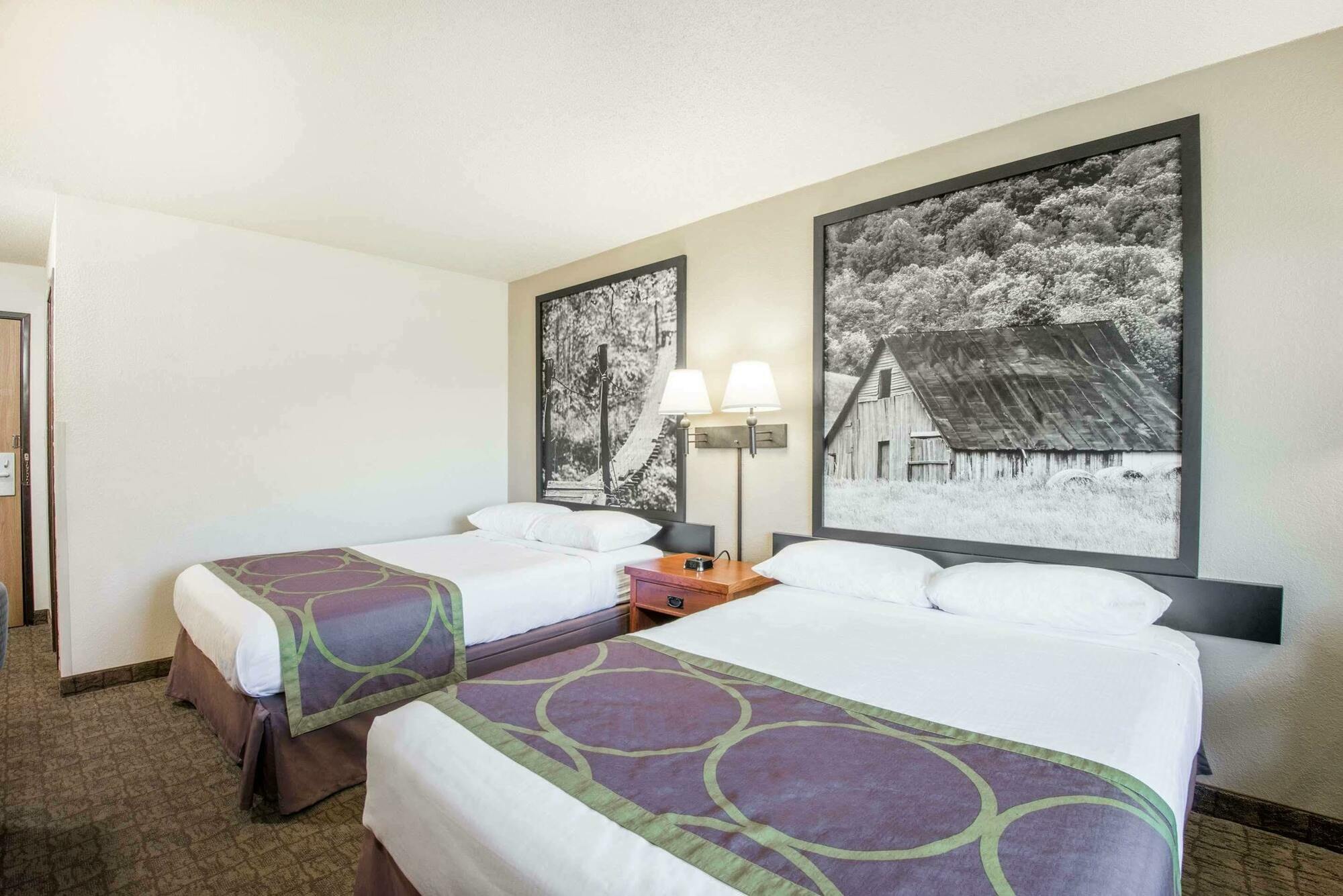ซูเปอร์ 8 บาย วินด์แฮม ริปลีย์ Hotel Ripley ภายนอก รูปภาพ